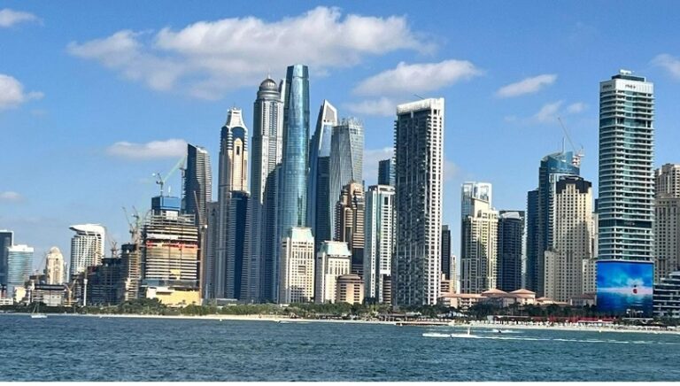 تسجيل 693 صفقة بيع لعقارات في دبي 20 مايو 2026