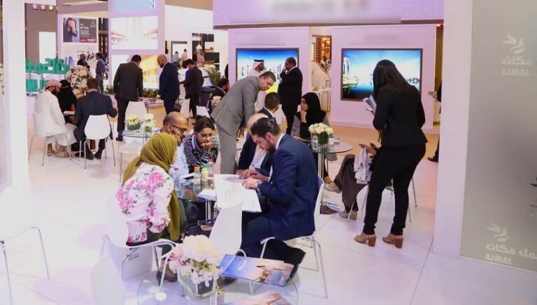 خلال الدورة السابقة من معرض الشارقة العقاري - إيكرس