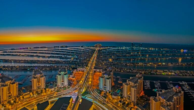 نخلة جميرا سجلت أكبر 3 صفقات بيع لشقق وفلل في دبي اليوم