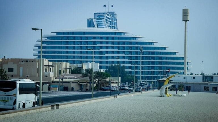 فندق ومنتجع جميرا مرسى العرب سجل بيع اغلى شقة في دبي بـ 114 مليون دولار
