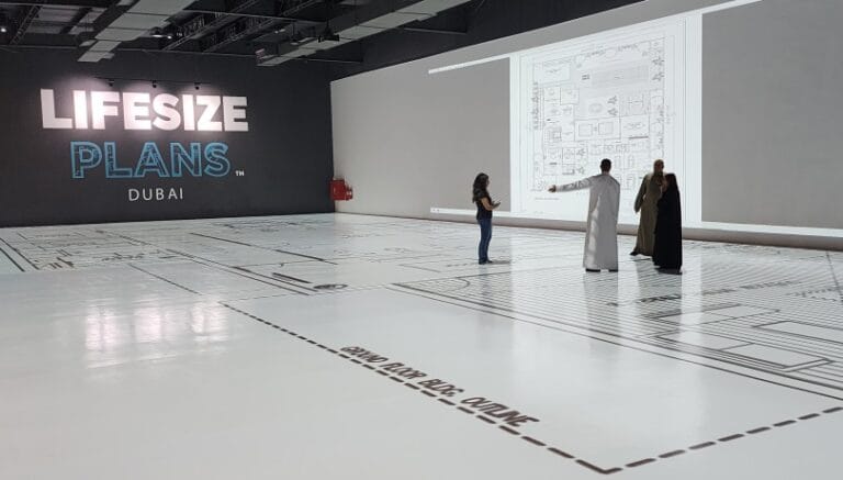 تُوفّر تقنية Lifesize Plans  تجربة التجول في مساحة بنفس حجم المساحة الفعلية للمشروع