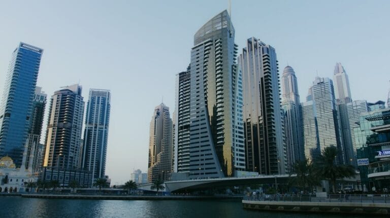 دبي مارينا في صدارة المناطق الأكثر طلباً على العقارات بدبي
