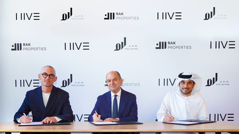 خلال إعلان المشروع المشترك بين رأس الخيمة العقارية وشركة أ.ر.م. القابضة و شركة هايف