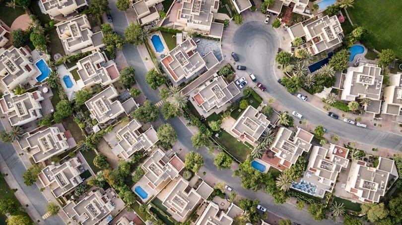 ارتفاع أسعار الفلل في منطقتين بدبي بمعدل 3 أضعاف منذ 2021