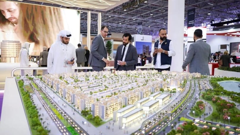 يتميز معرض الشارقة العقاري في دورته هذا العام بعرضٍ لمجموعة متنوعة من المشاريع العقارية
