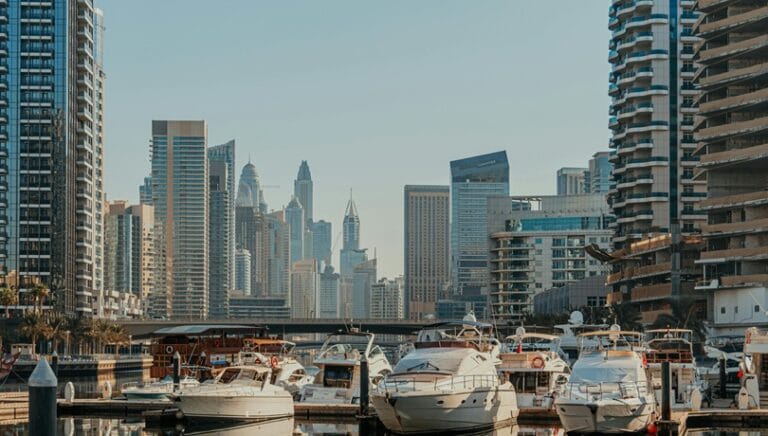 14053 صفقة بيع للعقارات في دبي خلال شهر يناير 2025