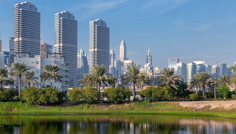 سوق العقارات في دبي يواصل تحطيم الأرقام القياسية في 2025