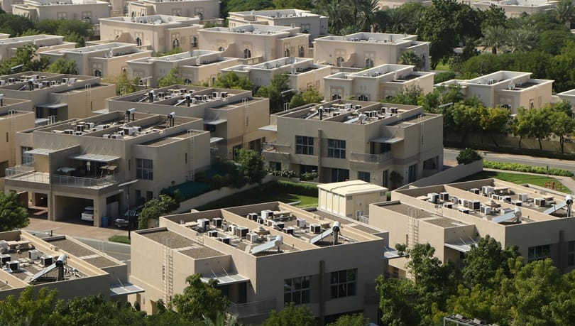 ارتفاع الطلب على الفلل ومنازل التاون هاوس في دبي خلال 2025