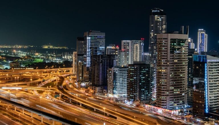 النسبة الأكبر من الطلب على الشقق في دبي  تتركز على شقق ذات  الغرفة وصالة ووحدات الاستديو