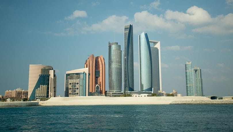 إمكانية العميل من الحصول على موافقة مبدئية لتمويل حنى نصف قيمة العقار