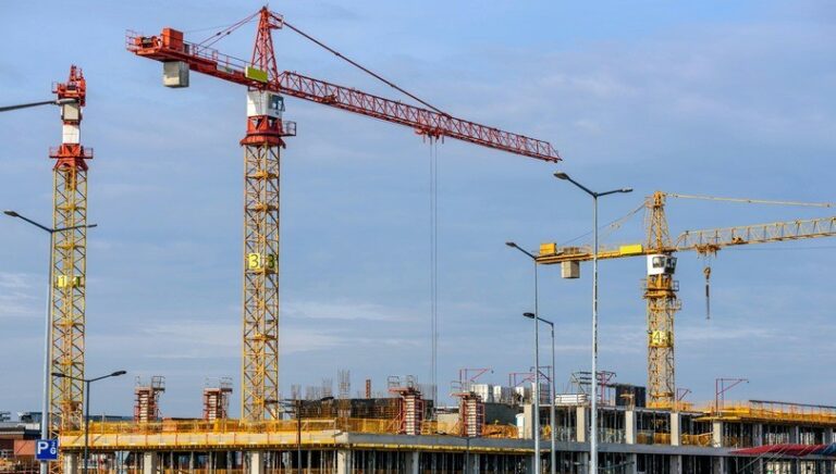 إدراج أو استثناء رسوم التسجيل العقاري البالغة 4% ضمن العروض المطروحة