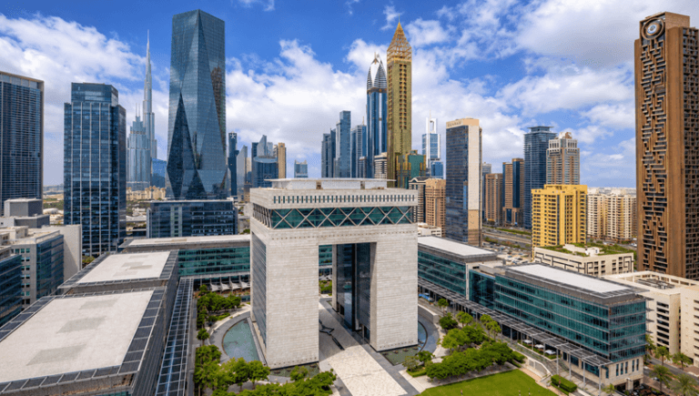 ارتفع عدد صفقات بيع المكاتب والمحلات في دبي خلال يونيو بنسبة 42.7% على أساس شهري