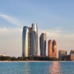 2,359 عدد صفقات بيع العقارات في أبوظبي خلال أغسطس بنمو 21.5% على أساس شهري