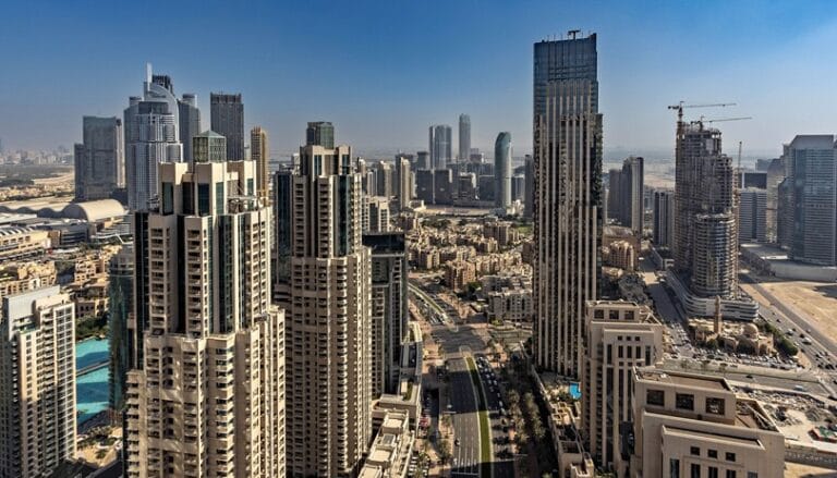 دبي أكبر سوق عالمي للعقارات ذات العلامات التجارية.