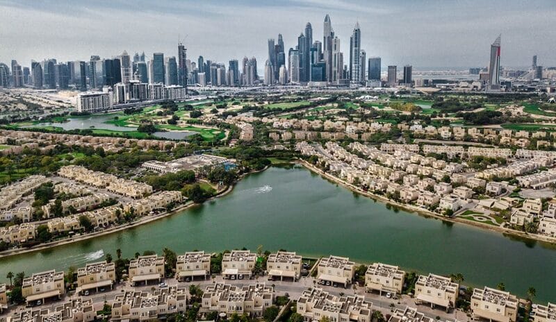 نشاط إعادة بيع العقارات في دبي يُظهر تحسناً خلال صيف 2026 نشاط إعادة بيع العقارات في دبي يُظهر تحسناً خلال صيف 2026