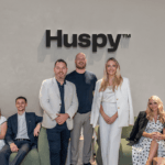 خلال الإعلان عن استحواذ شركة هسبي Huspy على شركة الوساطة العقارية لاكشري إكس LuxuryX