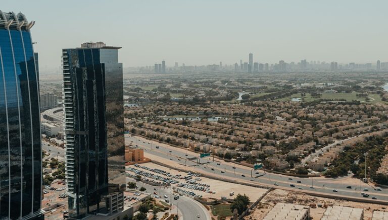 أسعار العقارات والإيجارات في دبي خلال العام 2025 وفق البيانات الرسمية