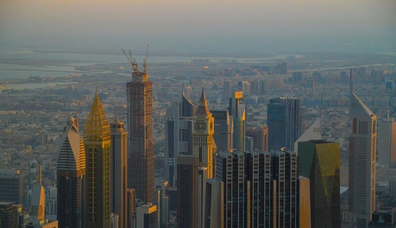 «إس آند بي»: معروض العقارات السكنية في دبي يرتفع 20% حتى 2028 «إس آند بي»: معروض العقارات السكنية في دبي يرتفع 20% حتى 2028