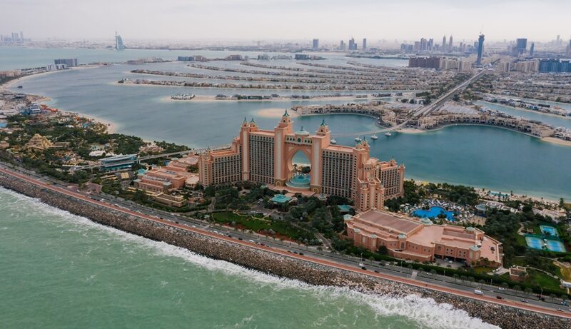 صفقات بيع العقارات الفاخرة في دبي ترتفع 15.4% خلال أول 9 اشهر من 2026 صفقات بيع العقارات الفاخرة في دبي ترتفع 15.4% خلال أول 9 اشهر من 2026