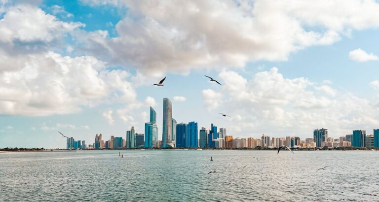 «الإمارات دبي الوطني»: تسليم 62 ألف وحدة سكنية في أبوظبي حتى 2030